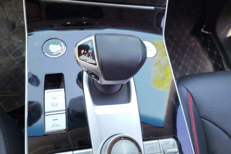 Used BAIC Beijing X7 2020 1.5TD DCT ZhiShang Edition Gear Lever