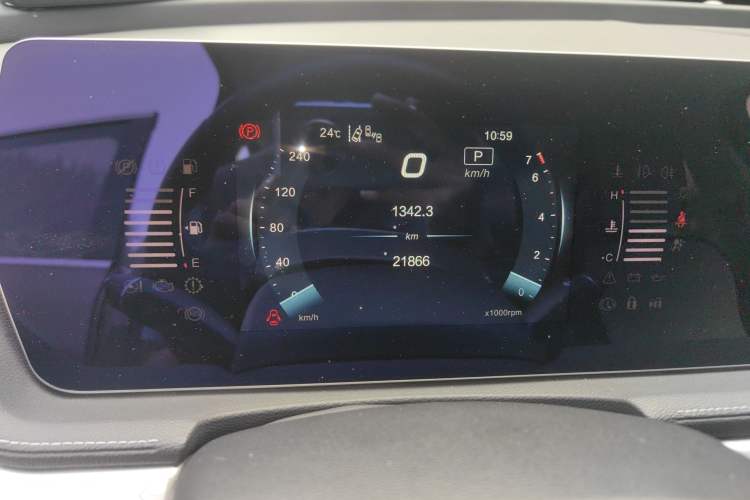 Used BAIC Beijing X7 2020 1.5TD DCT ZhiShang Edition Odometer Close Up