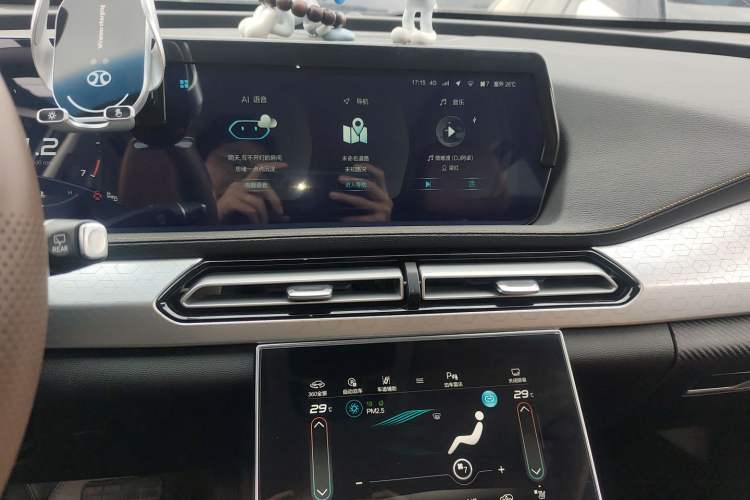 Used BAIC Beijing X7 2020 1.5TD DCT Leading Edition Audio And AC Panel