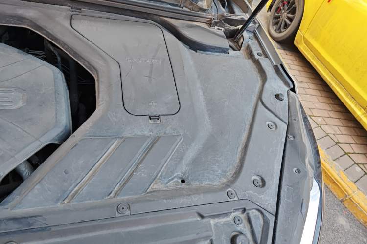 Used BAIC Beijing X7 2020 1.5TD DCT Leading Edition Engine Bay Left