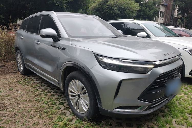 Used BAIC Beijing X7 2020 1.5TD DCT Zhi Feng Edition Front Right 45 Deg