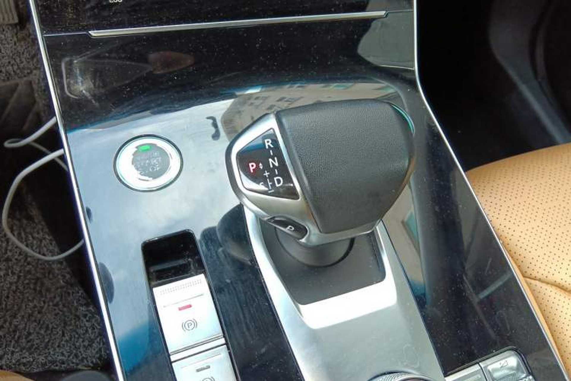 Used BAIC Beijing X7 2020 1.5TD DCT Leading Edition Gear Lever