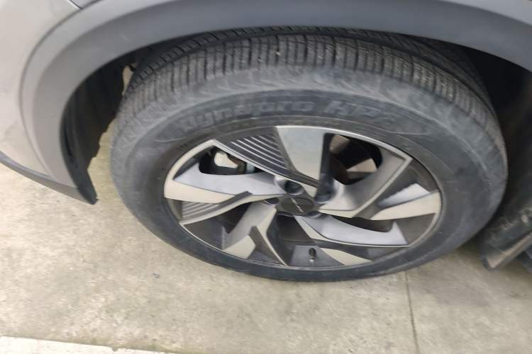 Used BAIC Beijing X7 2020 1.5TD DCT Leading Edition Left Front Wheel Hub