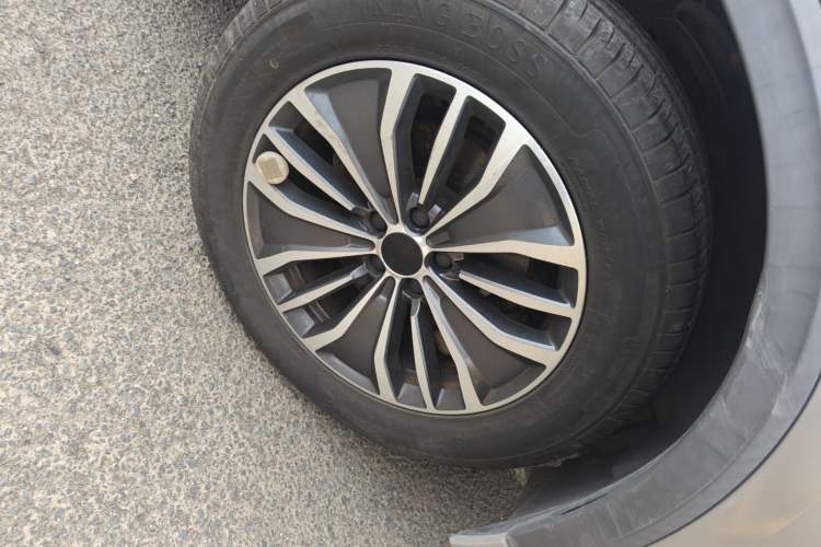 Used BAIC Beijing X7 2020 1.5TD DCT ZhiShang Edition Right Front Wheel Hub