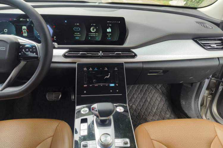 Used BAIC Beijing X7 2020 1.5TD DCT Leading Edition Audio And AC Panel
