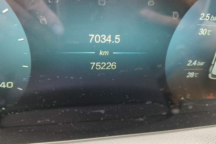 Used BAIC Beijing X7 2020 1.5TD DCT Leading Edition Odometer Close Up