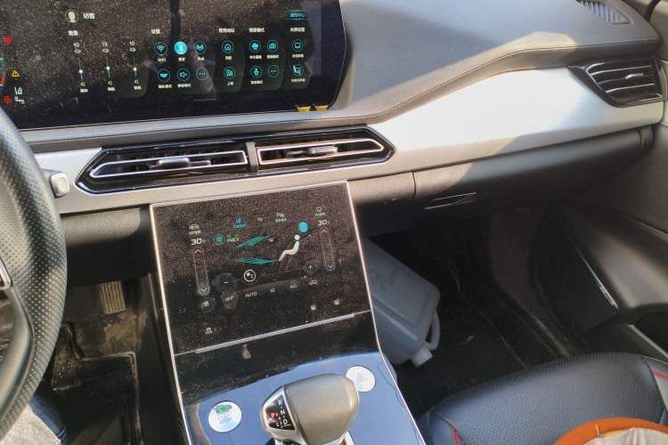 Used BAIC Beijing X7 2020 1.5TD DCT Trendy Edition Audio And AC Panel