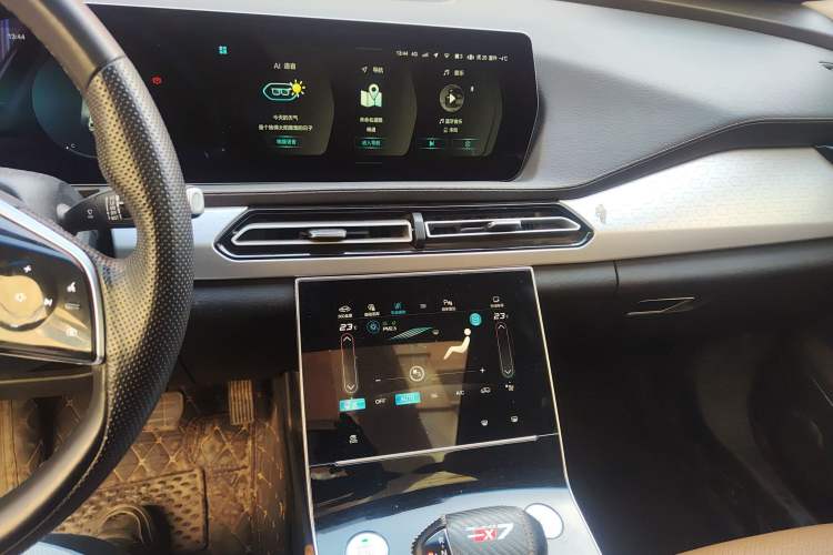 Used BAIC Beijing X7 2020 1.5TD DCT Leading Edition Audio And AC Panel