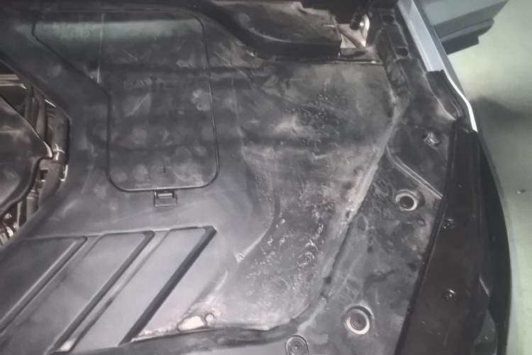 Used BAIC Beijing X7 2020 1.5TD DCT Leading Edition Engine Bay Left