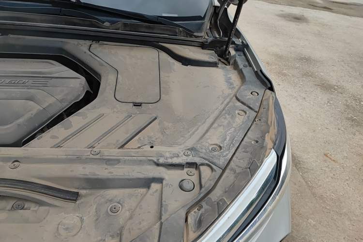 Used BAIC Beijing X7 2020 1.5TD DCT Leading Edition Engine Bay Left