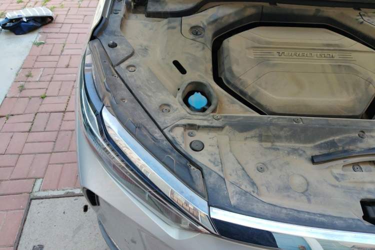 Used BAIC Beijing X7 2020 1.5TD DCT Leading Edition Engine Bay Right