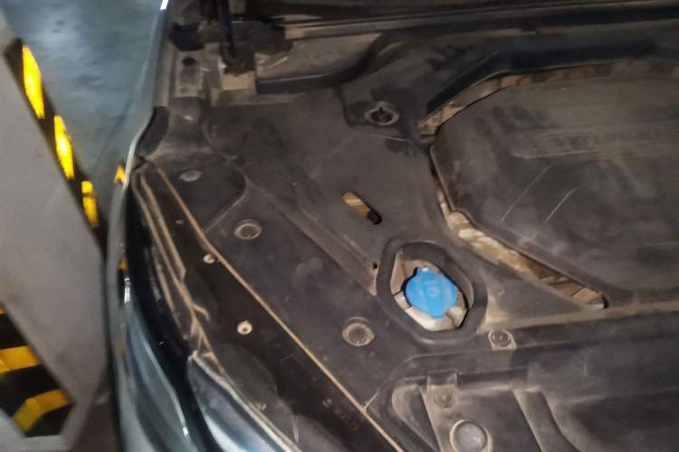 Used BAIC Beijing X7 2020 1.5TD DCT Leading Edition Engine Bay Right