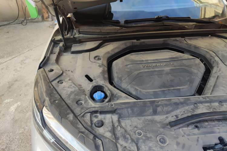 Used BAIC Beijing X7 2020 1.5TD DCT Leading Edition Engine Bay Right