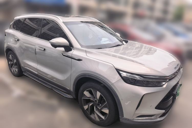 Used BAIC Beijing X7 2020 1.5TD DCT Leading Edition Front Right 45 Deg