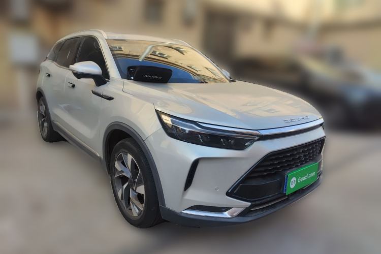 Used BAIC Beijing X7 2020 1.5TD DCT Leading Edition Front Right 45 Deg