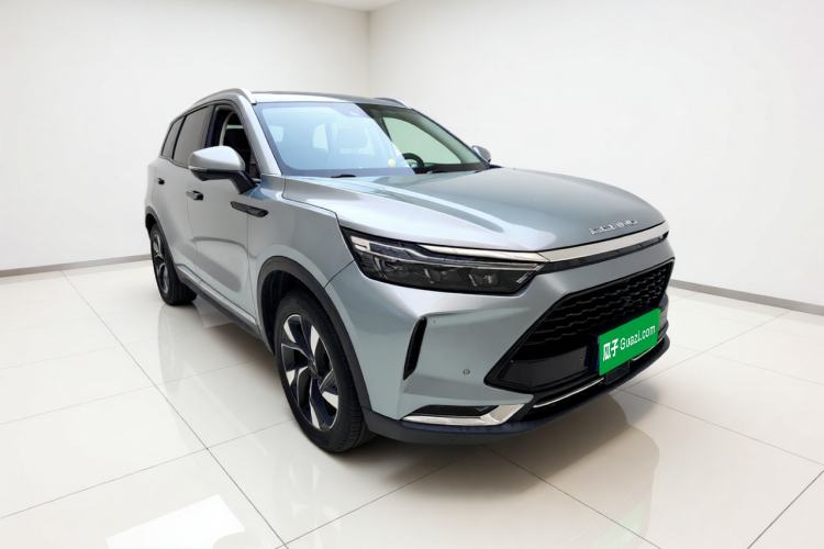 Used BAIC Beijing X7 2020 1.5TD DCT Trendy Edition Front Right 45 Deg