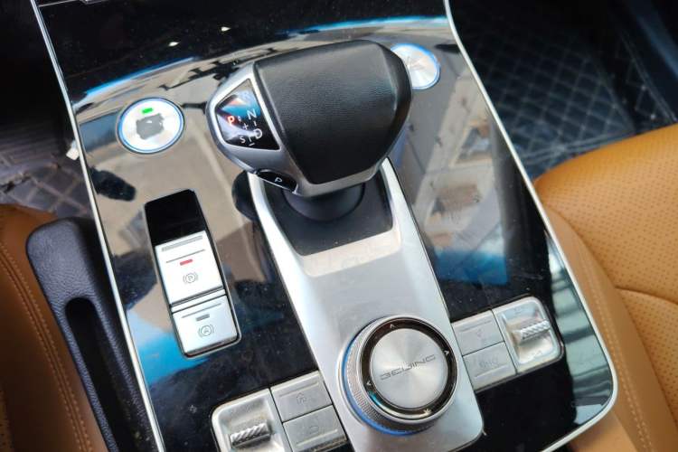 Used BAIC Beijing X7 2020 1.5TD DCT Leading Edition Gear Lever