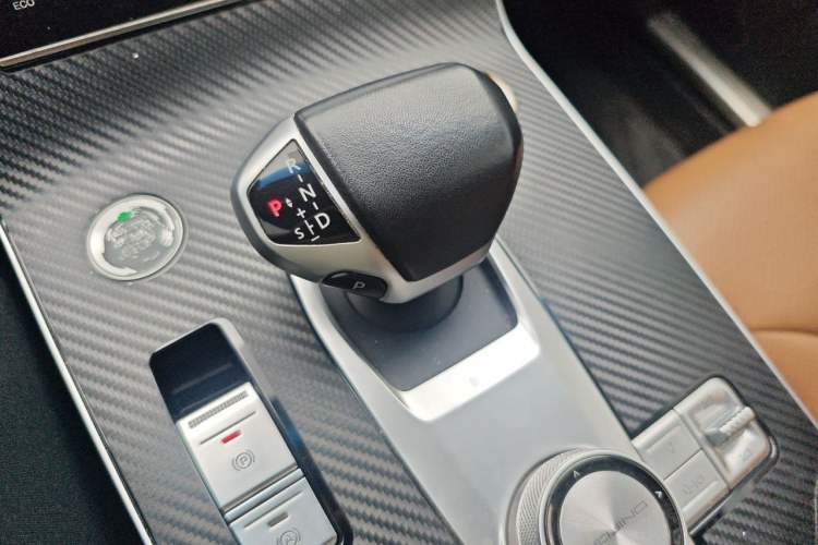 Used BAIC Beijing X7 2020 1.5TD DCT Leading Edition Gear Lever