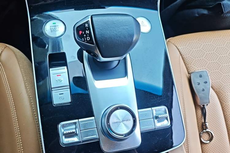 Used BAIC Beijing X7 2020 1.5TD DCT Leading Edition Gear Lever