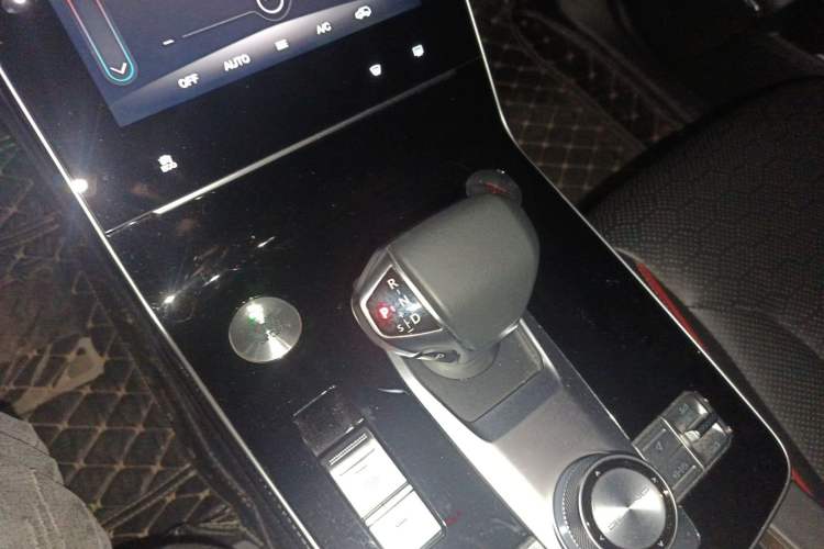 Used BAIC Beijing X7 2020 1.5TD DCT ZhiShang Edition Gear Lever