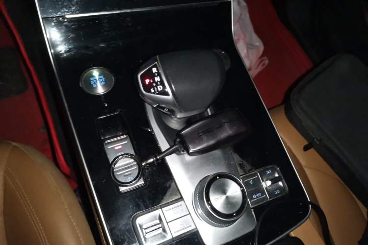 Used BAIC Beijing X7 2020 1.5TD DCT Leading Edition Gear Lever