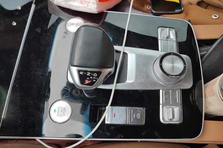 Used BAIC Beijing X7 2020 1.5TD DCT Leading Edition Gear Lever