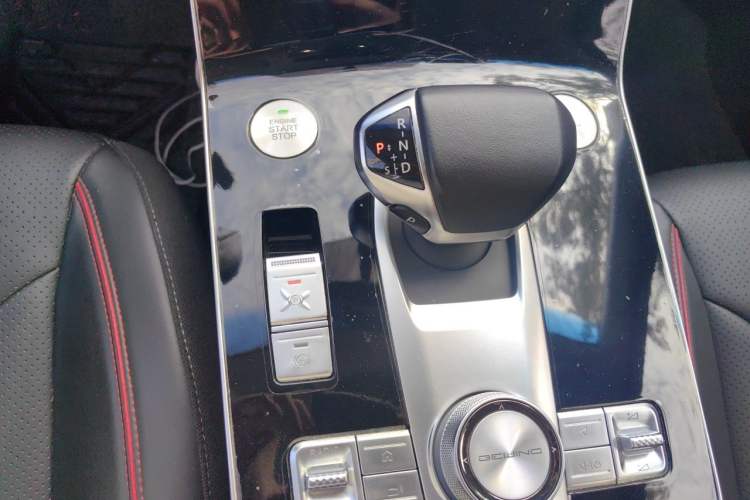 Used BAIC Beijing X7 2020 1.5TD DCT ZhiShang Edition Gear Lever