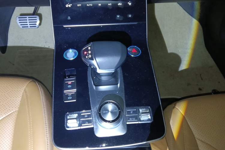 Used BAIC Beijing X7 2020 1.5TD DCT Leading Edition Gear Lever