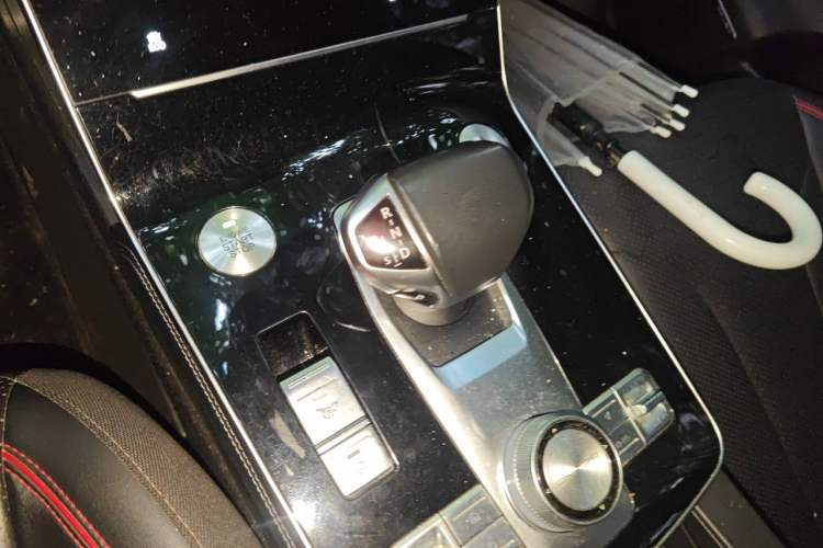 Used BAIC Beijing X7 2020 1.5TD DCT ZhiShang Edition Gear Lever