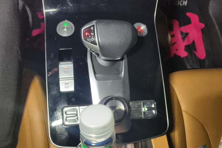 Used BAIC Beijing X7 2020 1.5TD DCT Leading Edition Gear Lever