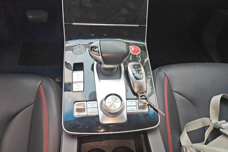 Used BAIC Beijing X7 2020 1.5TD DCT ZhiShang Edition Gear Lever