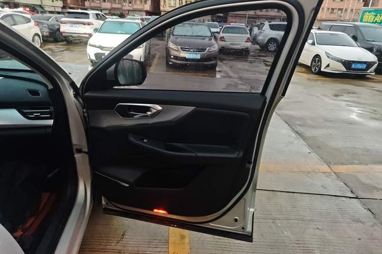 Used BAIC Beijing X7 2020 1.5TD DCT Trendy Edition Interior 5