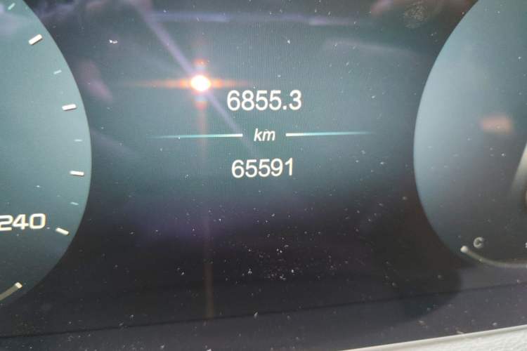 Used BAIC Beijing X7 2020 1.5TD DCT Leading Edition Odometer Close Up