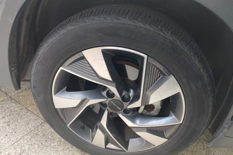 Used BAIC Beijing X7 2020 1.5TD DCT Leading Edition Right Front Wheel Hub