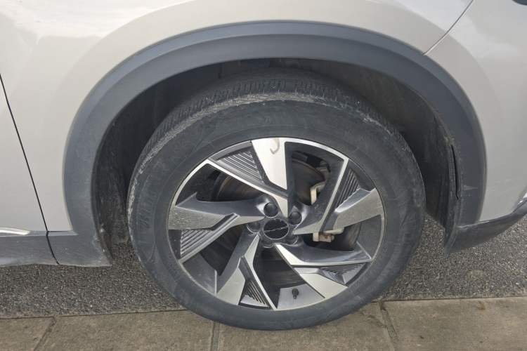 Used BAIC Beijing X7 2020 1.5TD DCT Trendy Edition Right Front Wheel Hub