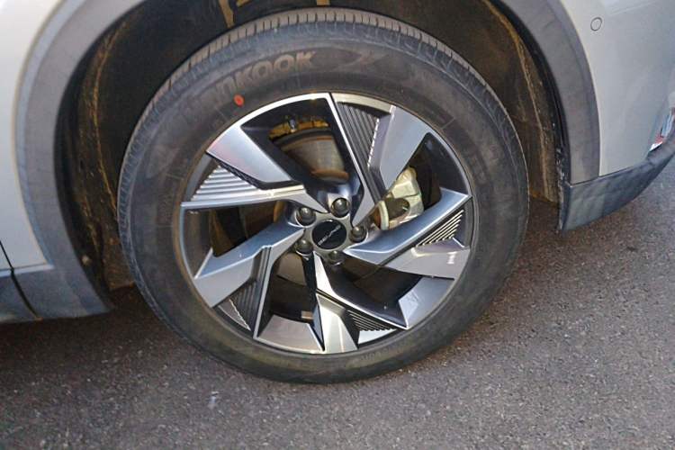 Used BAIC Beijing X7 2020 1.5TD DCT Leading Edition Right Front Wheel Hub