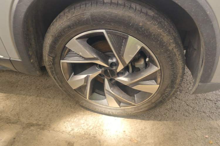 Used BAIC Beijing X7 2020 1.5TD DCT Trendy Edition Right Front Wheel Hub