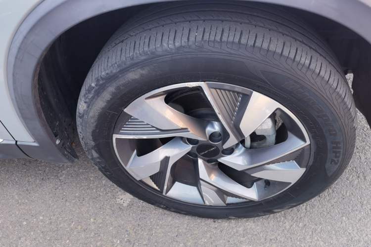 Used BAIC Beijing X7 2020 1.5TD DCT Leading Edition Right Front Wheel Hub