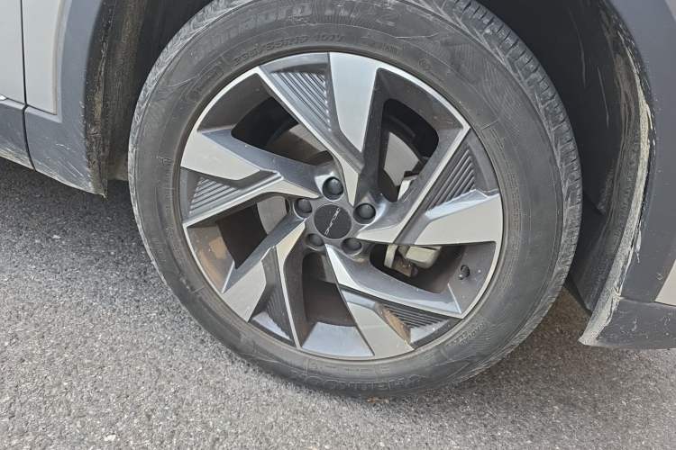Used BAIC Beijing X7 2020 1.5TD DCT Trendy Edition Right Front Wheel Hub