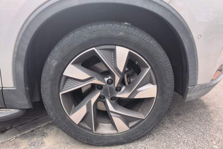 Used BAIC Beijing X7 2020 1.5TD DCT Leading Edition Right Front Wheel Hub