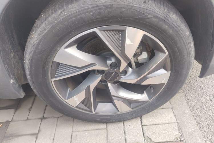 Used BAIC Beijing X7 2020 1.5TD DCT Leading Edition Right Front Wheel Hub
