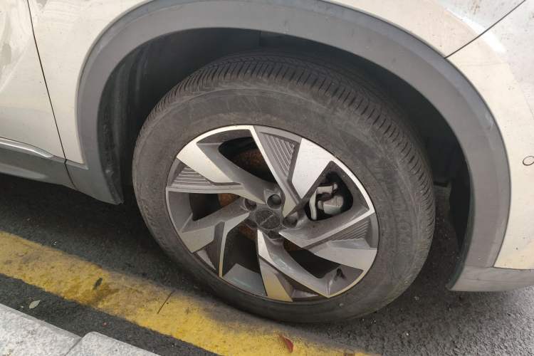 Used BAIC Beijing X7 2020 1.5TD DCT Leading Edition Right Front Wheel Hub