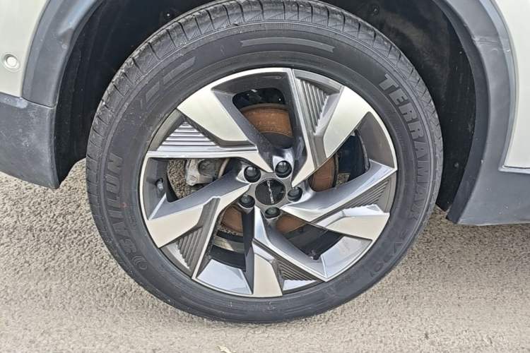 Used BAIC Beijing X7 2020 1.5TD DCT Leading Edition Right Rear Wheel Hub