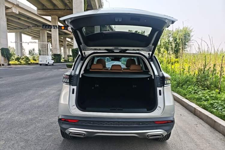 Used BAIC Beijing X7 2020 1.5TD DCT Leading Edition Trunk