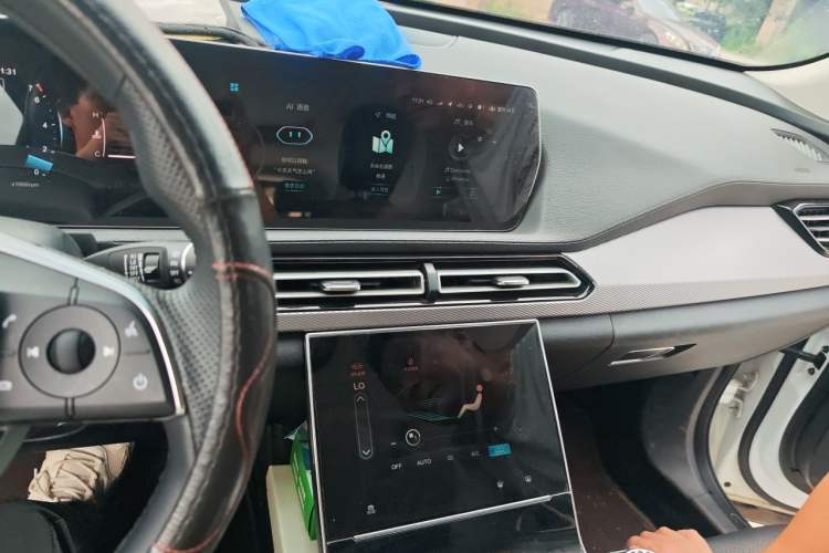 Used BAIC Beijing X7 2020 1.5TD DCT ZhiShang Edition Audio And AC Panel