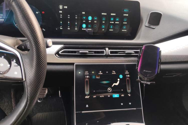 Used BAIC Beijing X7 2020 1.5TD DCT Leading Edition Audio And AC Panel