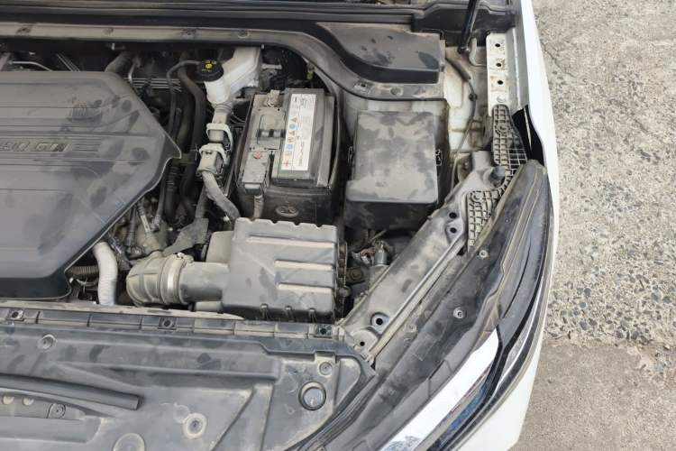 Used BAIC Beijing X7 2020 1.5TD DCT Leading Edition Engine Bay Left
