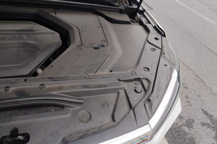 Used BAIC Beijing X7 2020 1.5TD DCT Leading Edition Engine Bay Left