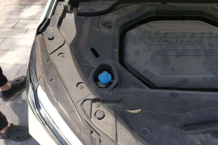 Used BAIC Beijing X7 2020 1.5TD DCT Leading Edition Engine Bay Right