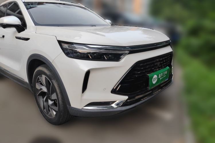 Used BAIC Beijing X7 2020 1.5TD DCT Leading Edition Front Right 45 Deg